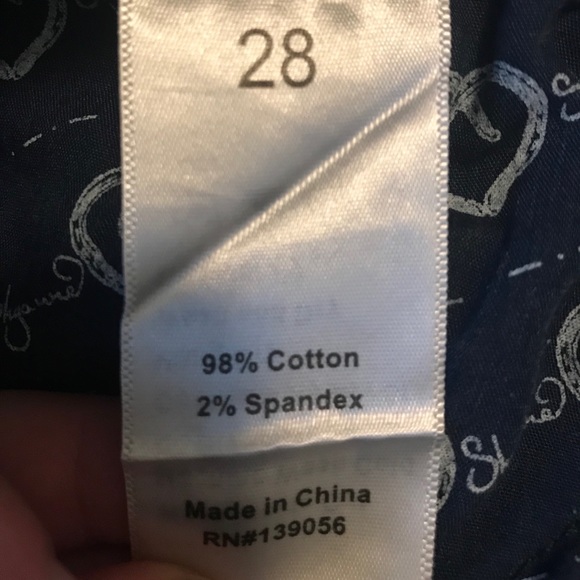 Shyanne light wash size 28 Lace shorts - Picture 4 of 8